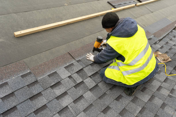 Best Roof Maintenance Services  in Hustisford, WI