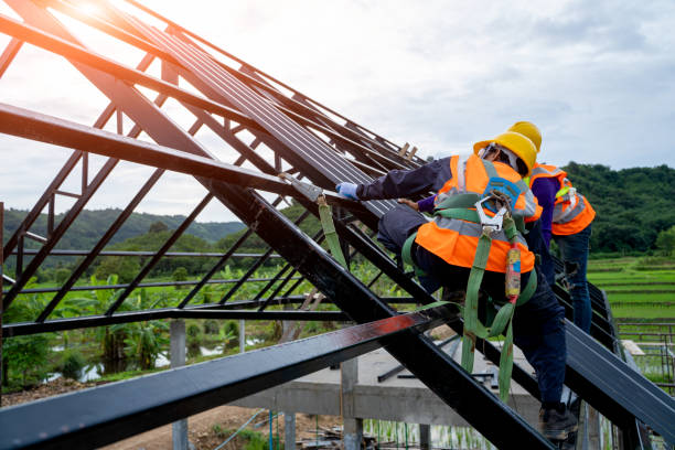 Best Flat Roof Repair Services  in Hustisford, WI
